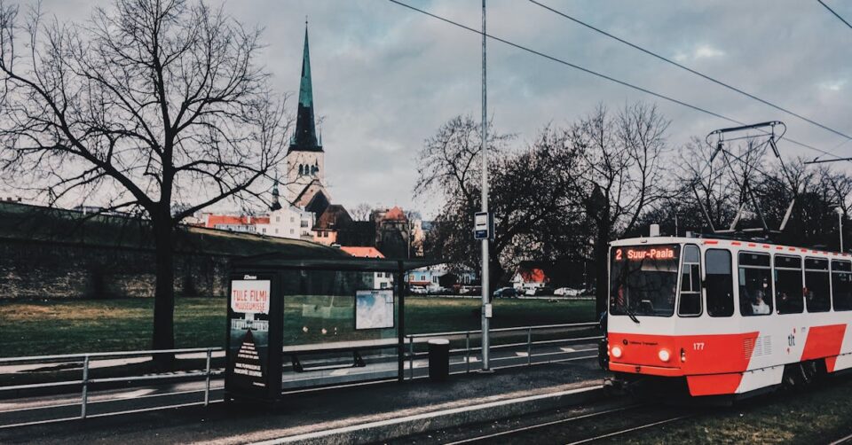 Tramm Tallinnas. Autor: Oleg Karsakóv, pexels